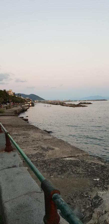 Il Rubino Holiday House Salerno Eksteriør billede