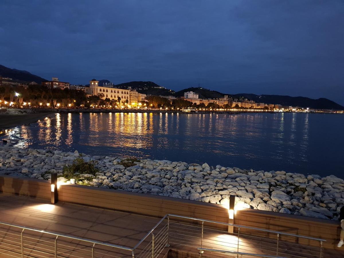 Il Rubino Holiday House Salerno Eksteriør billede